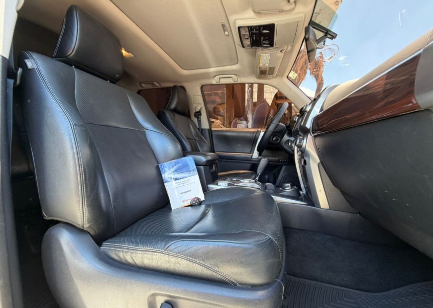 TOYOTA 4RUNNER (2016)
