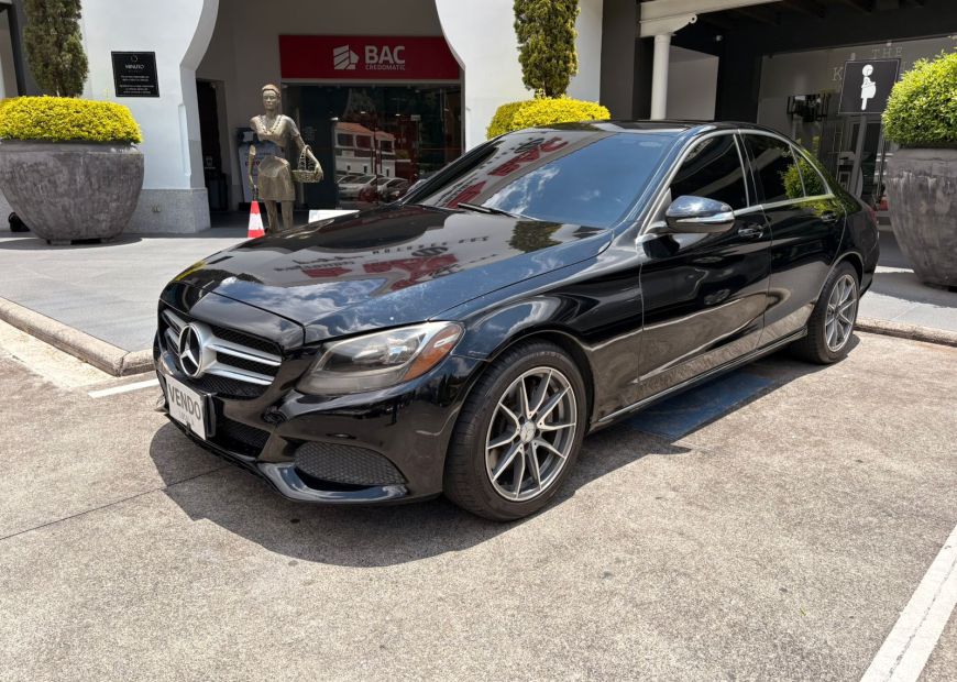 MERCEDES-BENZ C (2015)