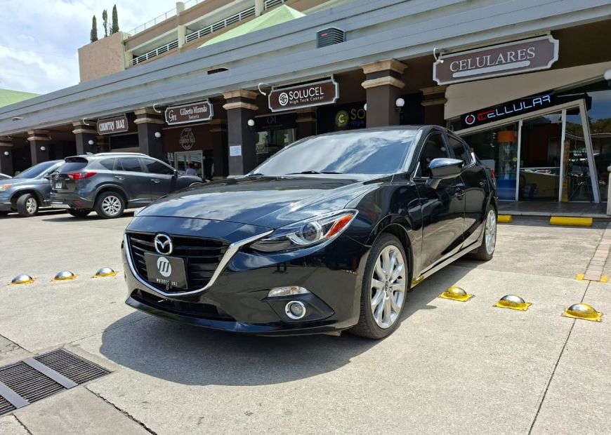 MAZDA 3 (2015)