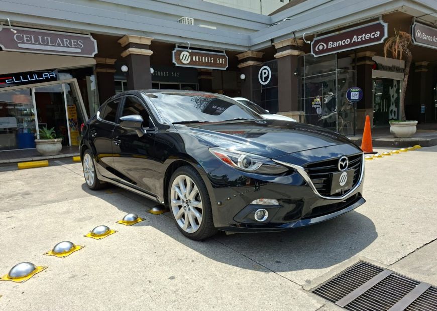 MAZDA 3 (2015)