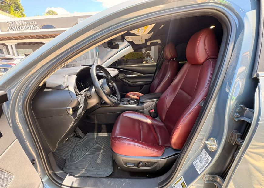 MAZDA CX-30 (2022)