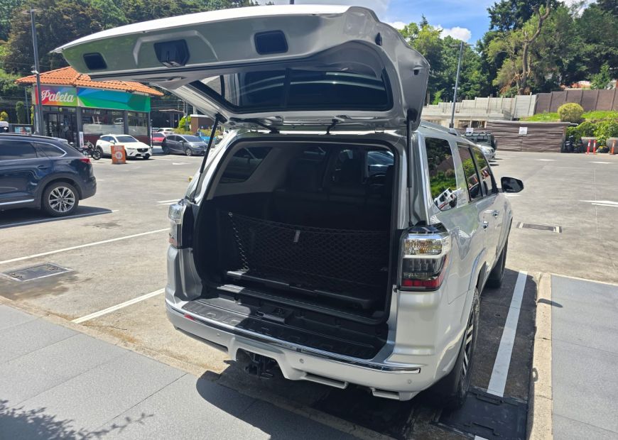 TOYOTA 4RUNNER (2022)