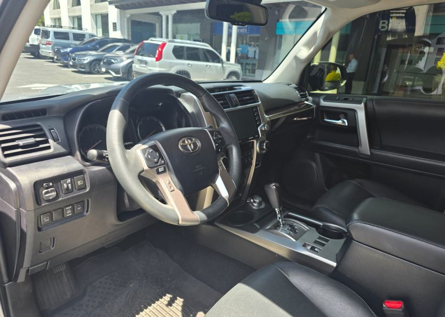 TOYOTA 4RUNNER (2022)